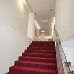 Отель Sky 2 4*