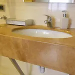 Sky 2 Отель