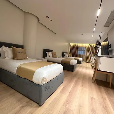 Sky 2 4* Τίρανα