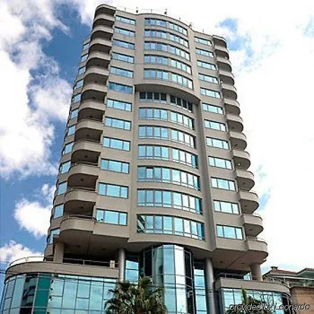 Sky 2 Szálloda Tirana