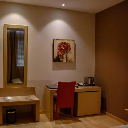 Sky 2 Hotel 4*