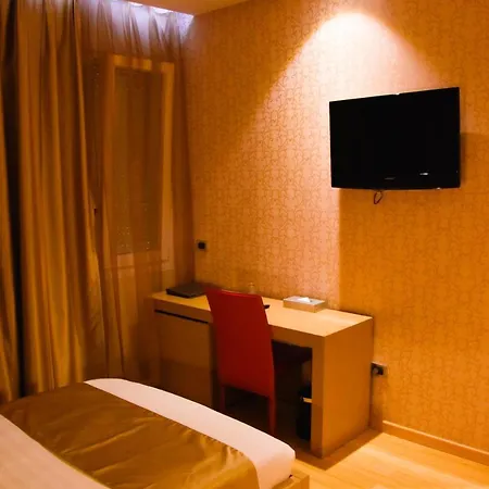 Szálloda Sky 2 Tirana