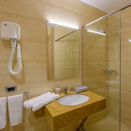 Szálloda Sky 2 Tirana