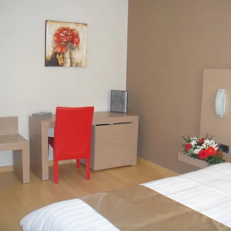 Hotel Sky 2 4*