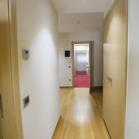 Sky 2 Hotel 4*